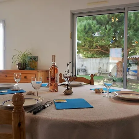Maison Cosy Proche Avec Jardin Clos Et Terrasse - Fr-1-224b-735 * L'Epine (Vendee)
